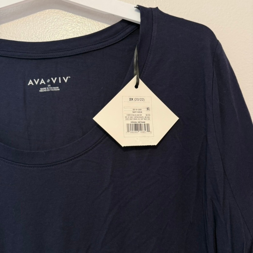 Ava & Viv Womens 2X Navy Blue Short Sleeve Scoop Neck T-Shirt Basic Tee NWT - Picture 2 of 3